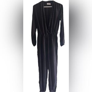 Carly Jean Los Angeles Classic Black Jumpsuit Long Sleeve Women’s Medium